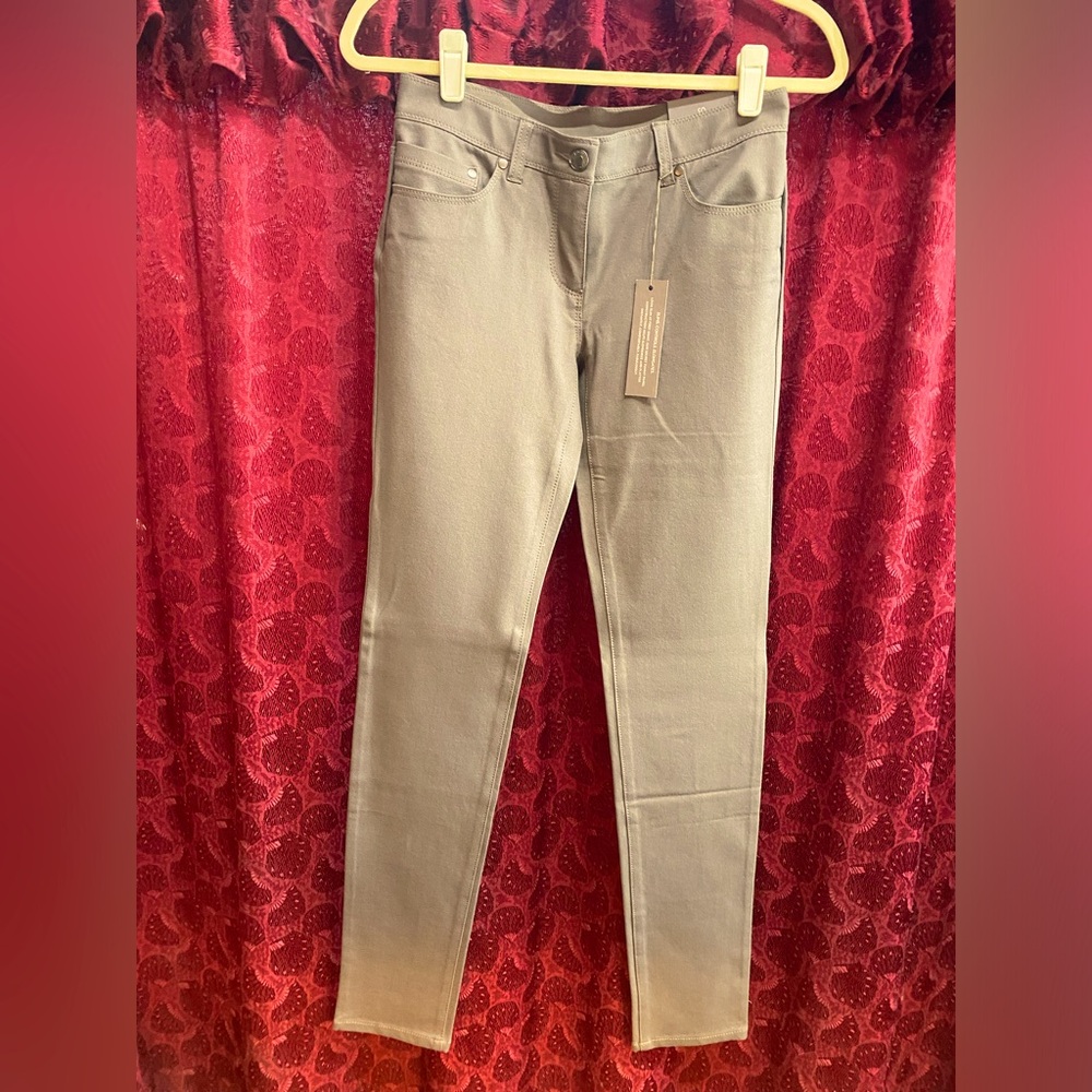 NWT Chicos So Slimming Jeans